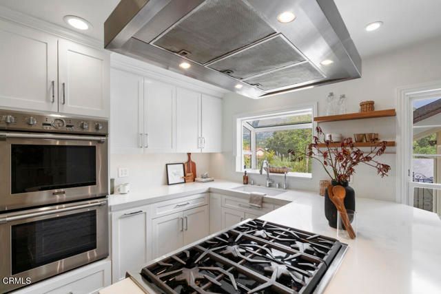 3818 Cedarbend Drive, Glendale, CA 91214