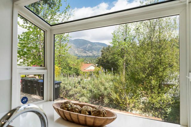 3818 Cedarbend Drive, Glendale, CA 91214