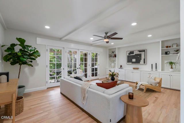 3818 Cedarbend Drive, Glendale, CA 91214