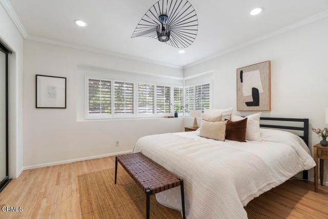 3818 Cedarbend Drive, Glendale, CA 91214