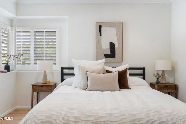 3818 Cedarbend Drive, Glendale, CA 91214