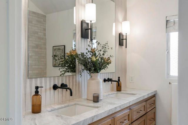 3818 Cedarbend Drive, Glendale, CA 91214