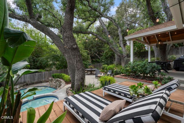 3818 Cedarbend Drive, Glendale, CA 91214