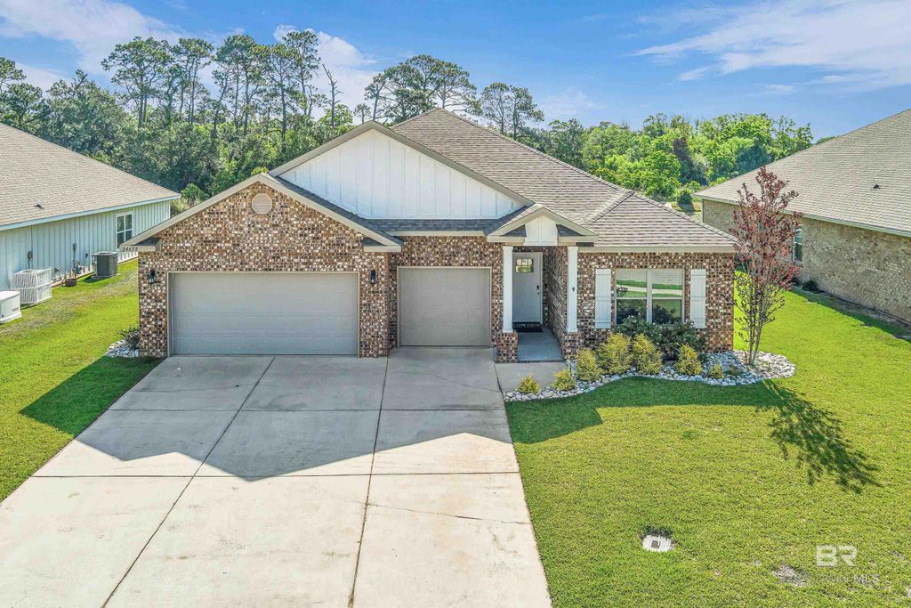 24658 Smarty Jones Circle, Daphne, AL 36526