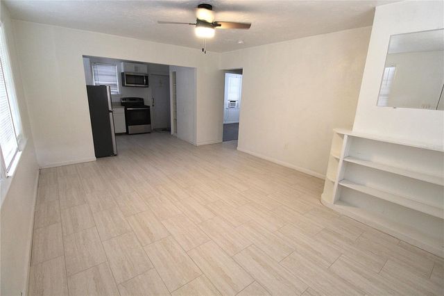 2066 7TH STREET, Sarasota, FL 34237