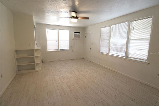 2066 7TH STREET, Sarasota, FL 34237