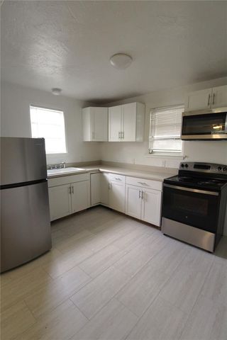 2066 7TH STREET, Sarasota, FL 34237