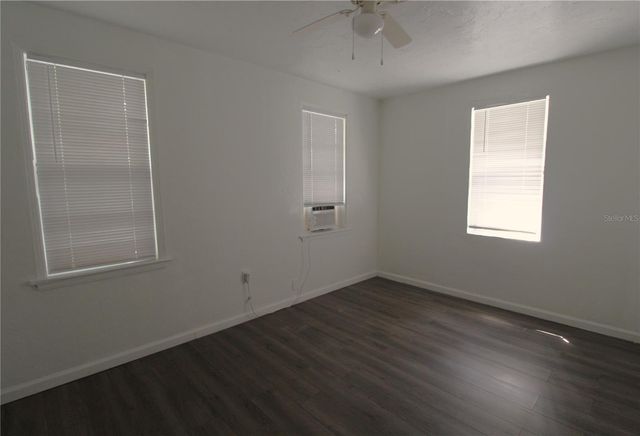 2066 7TH STREET, Sarasota, FL 34237