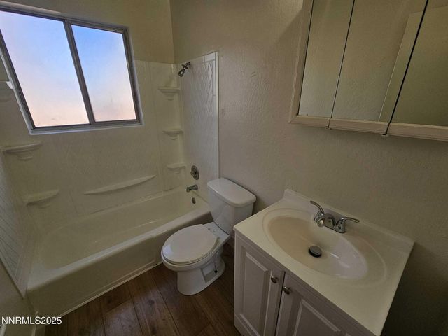 1385 W 6th Street, Reno, NV 89503