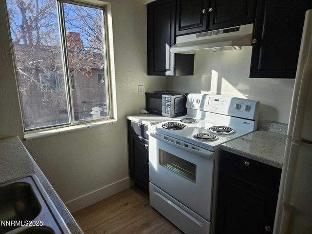 1385 W 6th Street, Reno, NV 89503