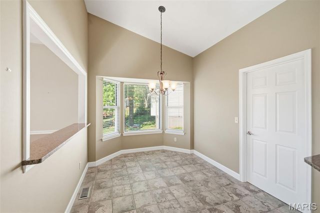 3 Riesling Court, St Charles, MO 63304