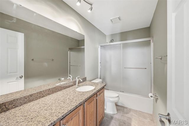 3 Riesling Court, St Charles, MO 63304