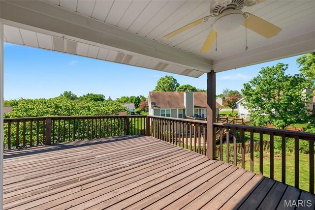 3 Riesling Court, St Charles, MO 63304