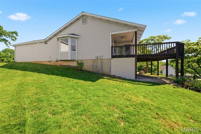3 Riesling Court, St Charles, MO 63304