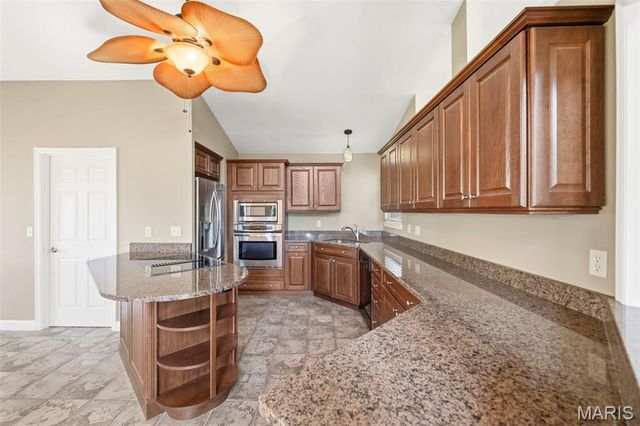 3 Riesling Court, St Charles, MO 63304