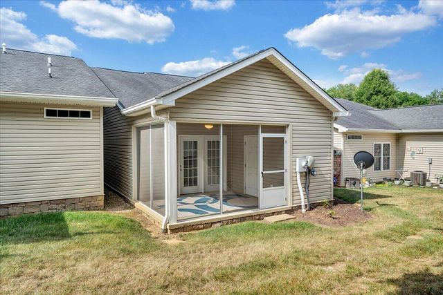 17 Cardinal LN, Daleville, VA 24083