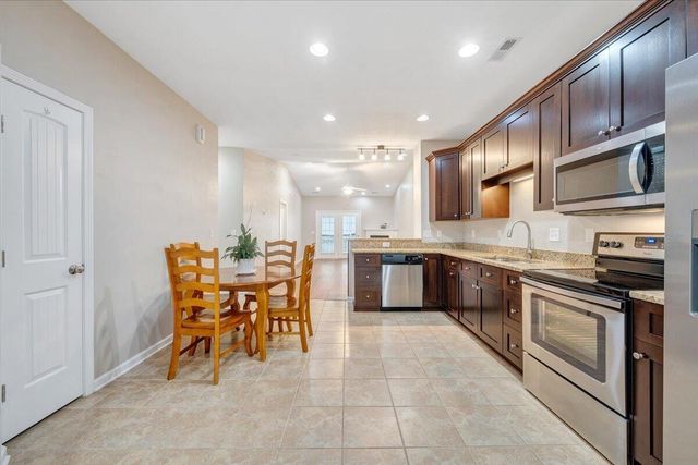 17 Cardinal LN, Daleville, VA 24083