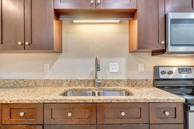 17 Cardinal LN, Daleville, VA 24083