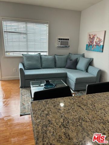 11601 Moorpark Street, North Hollywood, CA 91602