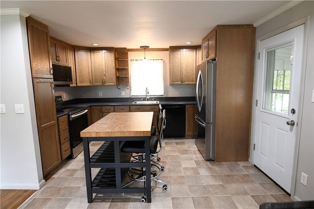 2 Cayuga Street, Sidney, NY 13838