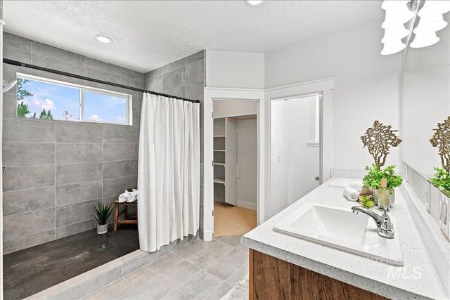 14469 Bighorn Dr, Nampa, ID 83651