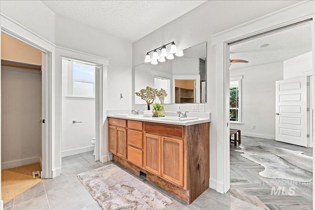 14469 Bighorn Dr, Nampa, ID 83651