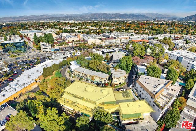 11975 Laurelwood Drive, Studio City (los Angeles), CA 91604