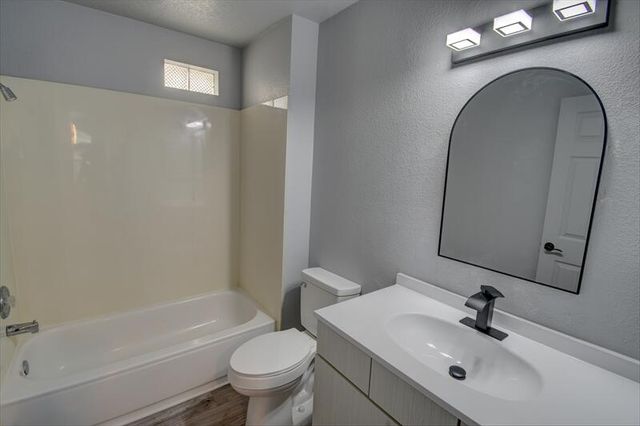 7204 Quail Springs Place NE, Albuquerque, NM 87113