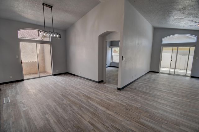 7204 Quail Springs Place NE, Albuquerque, NM 87113