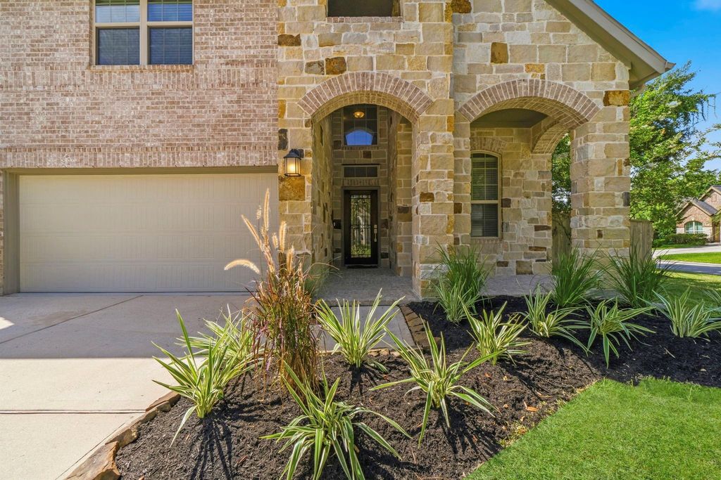 127 Fox Trail Road, Montgomery, TX 77316