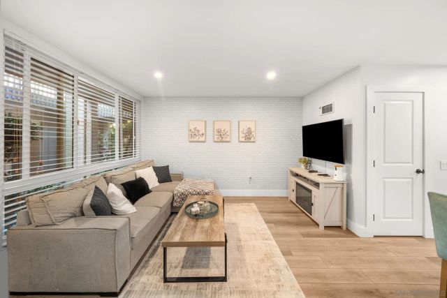 1124 Eureka 18, San Diego, CA 92110
