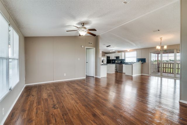 19928 County Road 590, Nevada, TX 75173
