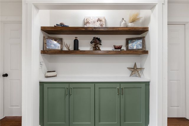 2355 Jackson League Circle, Brenham, TX 77337