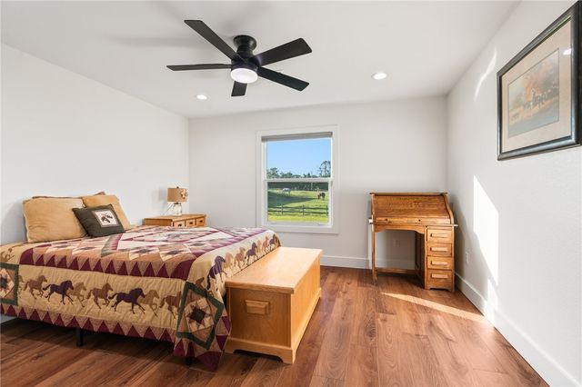 2355 Jackson League Circle, Brenham, TX 77337