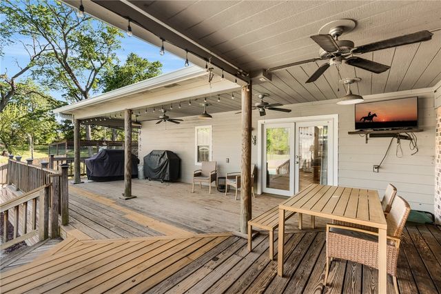 2355 Jackson League Circle, Brenham, TX 77337