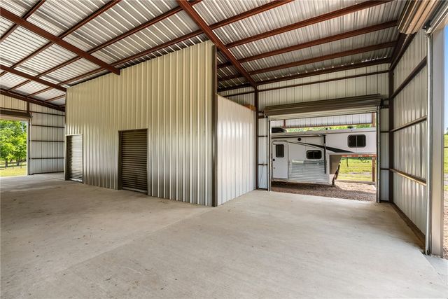 2355 Jackson League Circle, Brenham, TX 77337