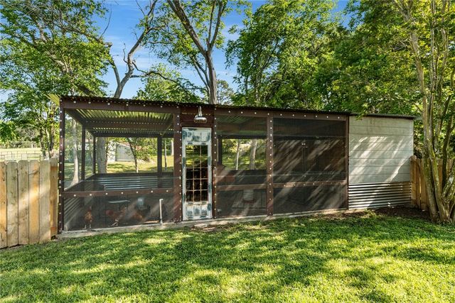 2355 Jackson League Circle, Brenham, TX 77337