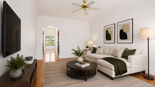 2208 W Winnemac Avenue APT2, Chicago, IL 60625