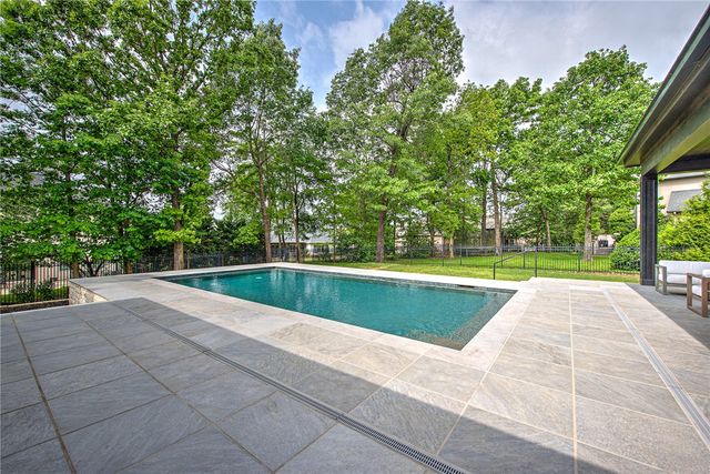 4488 Clear Creek Boulevard, Fayetteville, AR 72704
