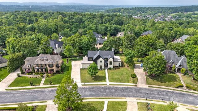 4488 Clear Creek Boulevard, Fayetteville, AR 72704