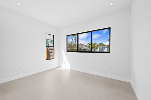 2324 SW 26th Street, Miami, FL 33133
