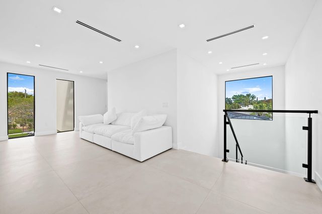 2324 SW 26th Street, Miami, FL 33133