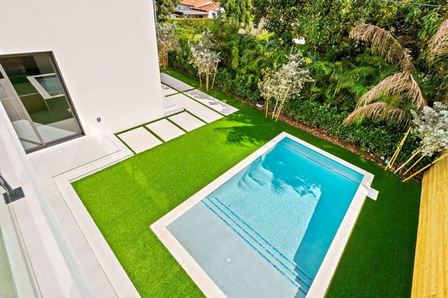 2324 SW 26th Street, Miami, FL 33133