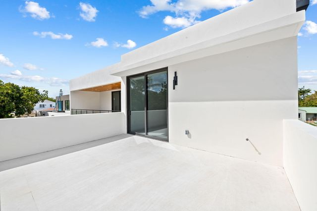 2324 SW 26th Street, Miami, FL 33133