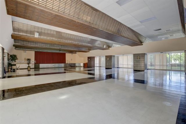 500 Three Islands Blvd 622, Hallandale Beach, FL 33009