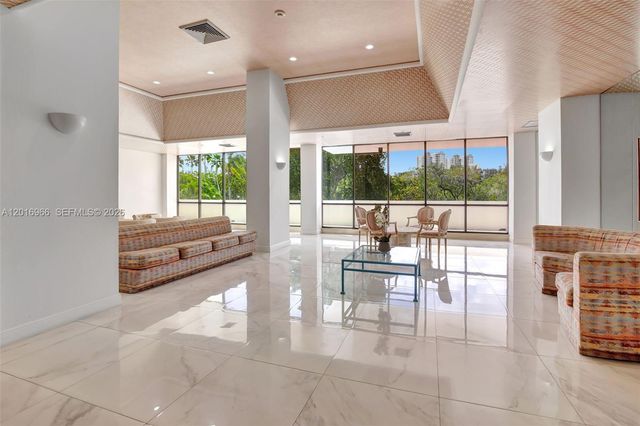 500 Three Islands Blvd 622, Hallandale Beach, FL 33009