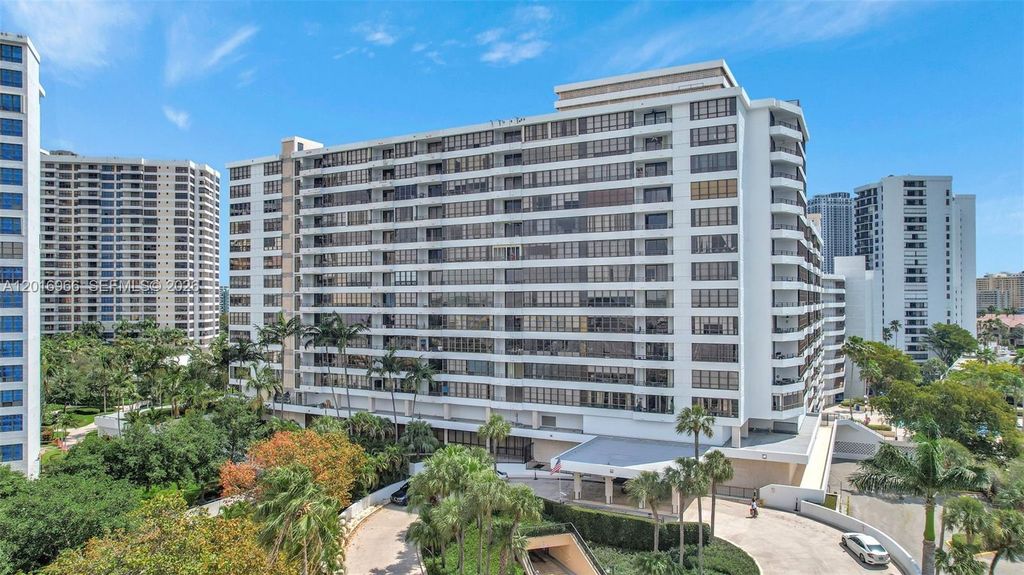 500 Three Islands Blvd 622, Hallandale Beach, FL 33009