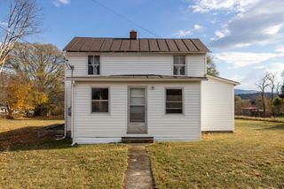 11904 NORTH VALLEY PIKE, Broadway, VA 22815