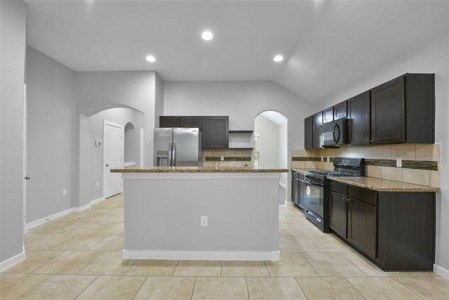 6911 Rosemont Court, Rosharon, TX 77583