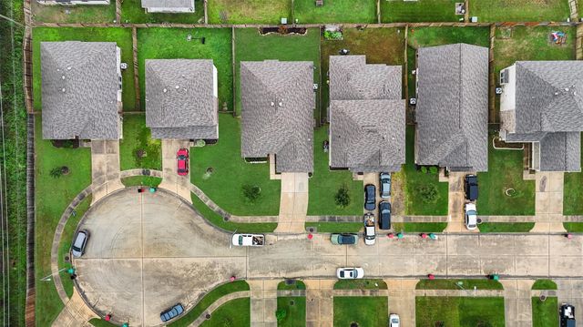 6911 Rosemont Court, Rosharon, TX 77583